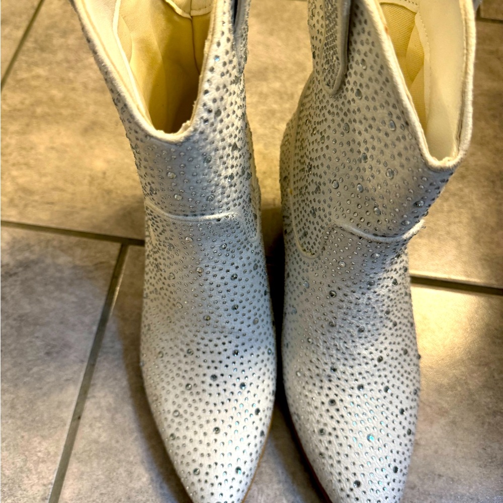White Heel Boots